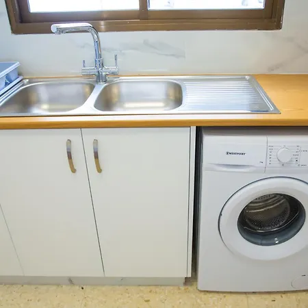 Apartment Modern 2bd Near Mall- Internet 1gbps