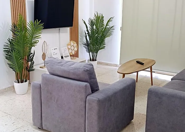 Modern 2bd Near Mall- Internet 1gbps * Paphos