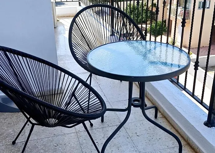 Apartmán Modern 2bd Near Mall- Internet 1gbps Paphos