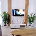 아파트 Modern 2bd Near Mall- Internet 1gbps