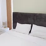 아파트 Modern 2bd Near Mall- Internet 1gbps *
